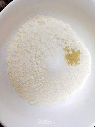 圣诞老人馒头的做法步骤:2