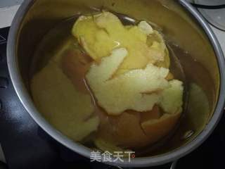 糖渍橙皮的做法步骤:2