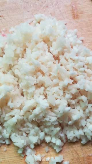 教你包芥菜虾米猪肉馄饨的做法步骤:4
