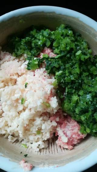 教你包芥菜虾米猪肉馄饨的做法步骤:5