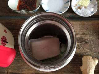 蒜泥白肉的做法步骤:5