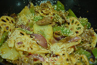 麻辣牛肉香锅的做法步骤:8