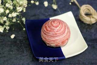 四色螺旋蛋黄酥的做法步骤:31