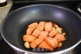 香煎三文鱼的做法步骤：6