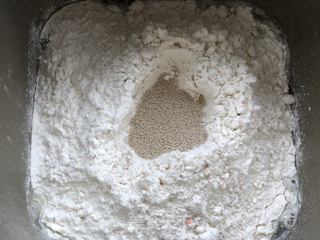 蓝莓土司的做法步骤:2