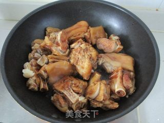 果酒冰糖猪蹄的做法步骤:7