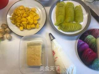 缤纷水果盒子蛋糕的做法步骤:12