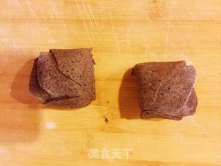 黑玫瑰花样面点的做法步骤:14