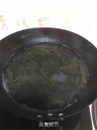 拌海带丝的做法步骤:2