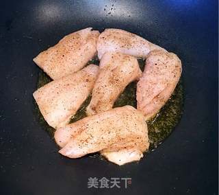 香煎红鱼的做法步骤:4
