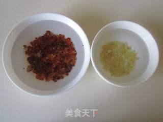 桃胶雪莲米水果羹的做法步骤:2