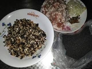 香菇酱的做法步骤：1