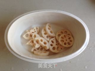 莲藕炖栗子的做法步骤:3