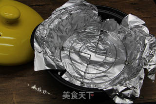 黑乐砂锅烤鸡腿儿的做法步骤:6
