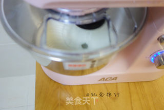 火龙果蛋糕卷的做法步骤:5