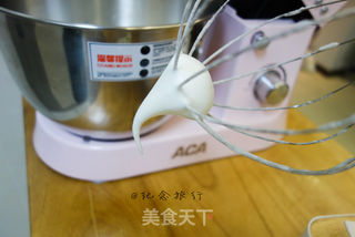 火龙果蛋糕卷的做法步骤:6