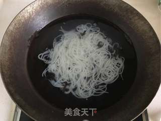 一壶一家~酸辣螺蛳粉的做法步骤:10