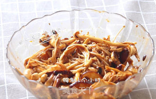 烤菌菇 宝宝辅食,香菇+海鲜菇+口蘑+金针菇+杏鲍菇的做法步骤:3