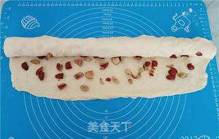 红枣花卷的做法步骤:6
