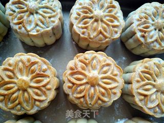 广式五仁月饼的做法步骤:19