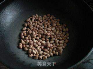 下酒小菜——咸酥花生米的做法步骤:2