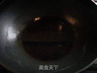 下酒小菜——咸酥花生米的做法步骤:3