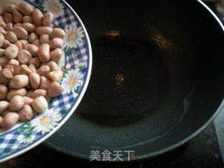 下酒小菜——咸酥花生米的做法步骤:4