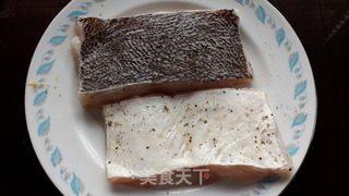 左口鱼片配菠菜味增汤的做法步骤:5