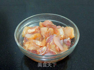 【缤纷鸡肉三丁】的做法步骤:3