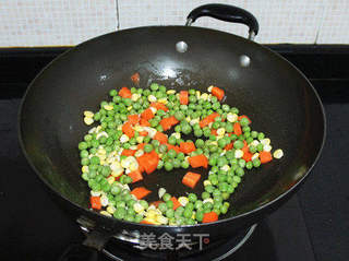 【缤纷鸡肉三丁】的做法步骤:6
