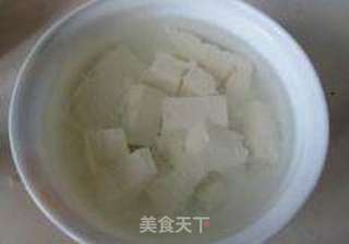 蟹黄豆腐的做法步骤:2