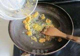 蟹黄豆腐的做法步骤：6
