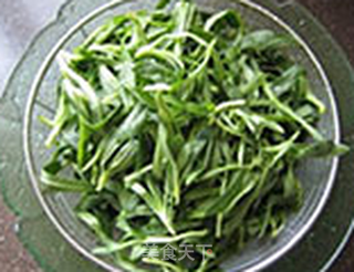 玉米面蒸野菜的做法步骤:2