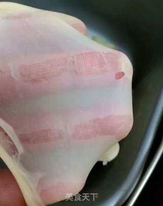 豆沙夹心毛毛虫的做法步骤:2