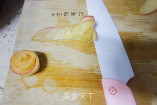 在盘子上开出的玫瑰花的做法步骤:7