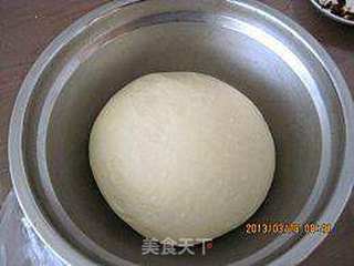 牛奶土司——祥细的手动打蛋器揉面过程的做法步骤:9