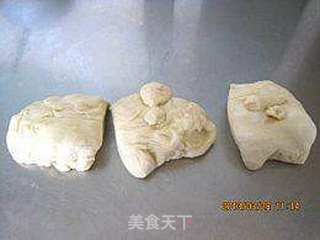 牛奶土司——祥细的手动打蛋器揉面过程的做法步骤:11