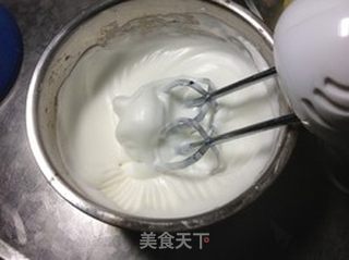 樱桃花篮生日蛋糕的做法步骤:2