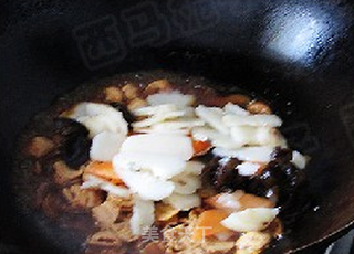 香脆糖醋荸荠素肉片的做法步骤:11