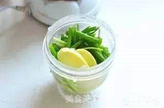 春天野菜香---荠菜水饺的做法步骤：3