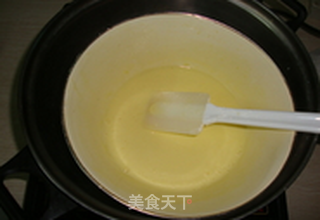 【自制香草冰淇淋】---媲美麦叔叔的味道的做法步骤:4
