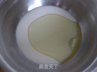 黑芝麻戚风的做法步骤:3