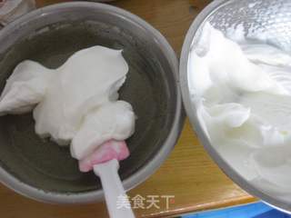 黑芝麻戚风的做法步骤:8