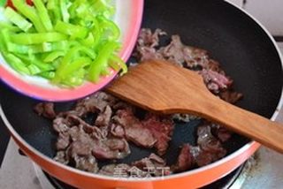【黑椒牛肉意面】的做法步骤:6