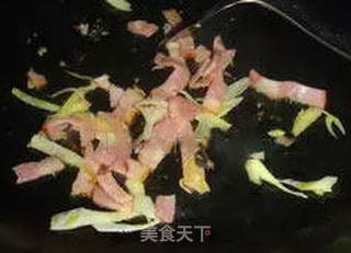 芹菜炒培根的做法步骤:3