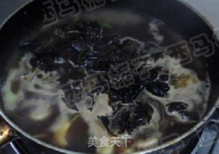家常带鱼烧木耳的做法步骤:9
