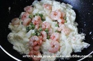 虾仁炒牛奶的做法步骤:3
