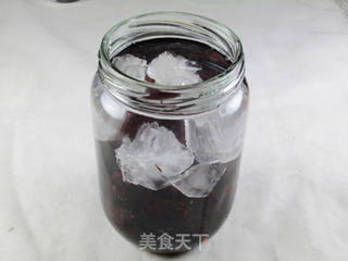 馥郁芬芳的杨梅酒的做法步骤:5