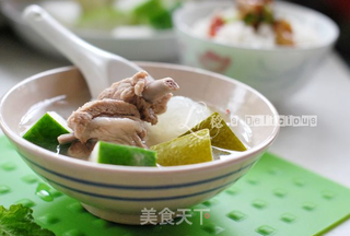 送给广大高考生一道清凉消暑、营养补钙汤 ——【带皮冬瓜排骨汤】的做法步骤:8