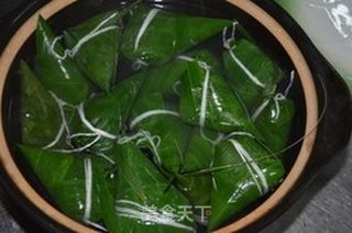 水晶西米粽子的做法步骤:16